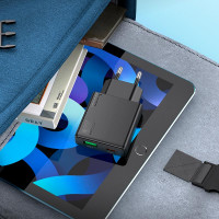 Адаптер мережевий HOCO Type-C to Lightning Delgado dual Port charger N38 |1USB/1Type-C, 20W/3A, PD/QC|