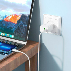 Адаптер мережевий BOROFONE Type-C to Lightning Cable Resource charger BA69A |1USB/1Type-C, 20W/3A, PD/QC|